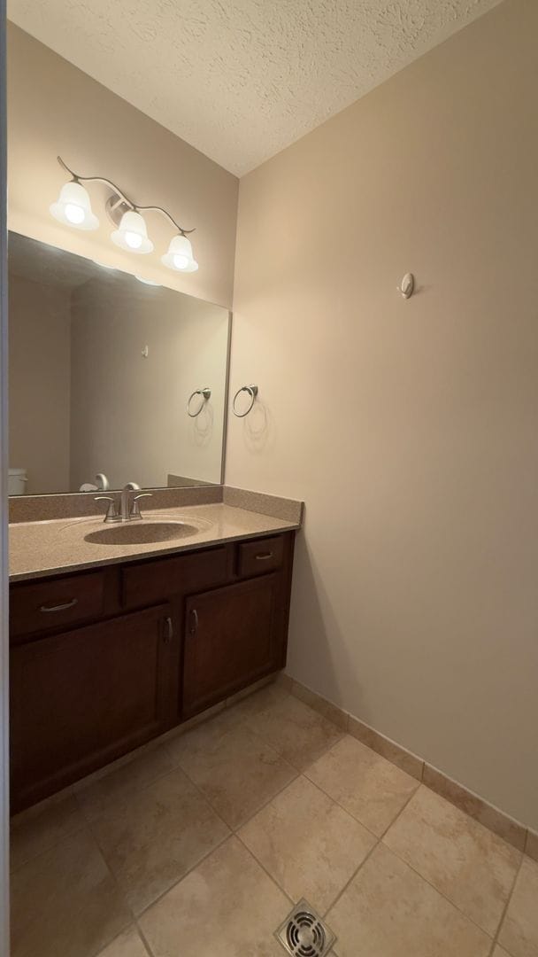 Building Photo - Updated 4-Bedroom Gem in West Lafayette – ...
