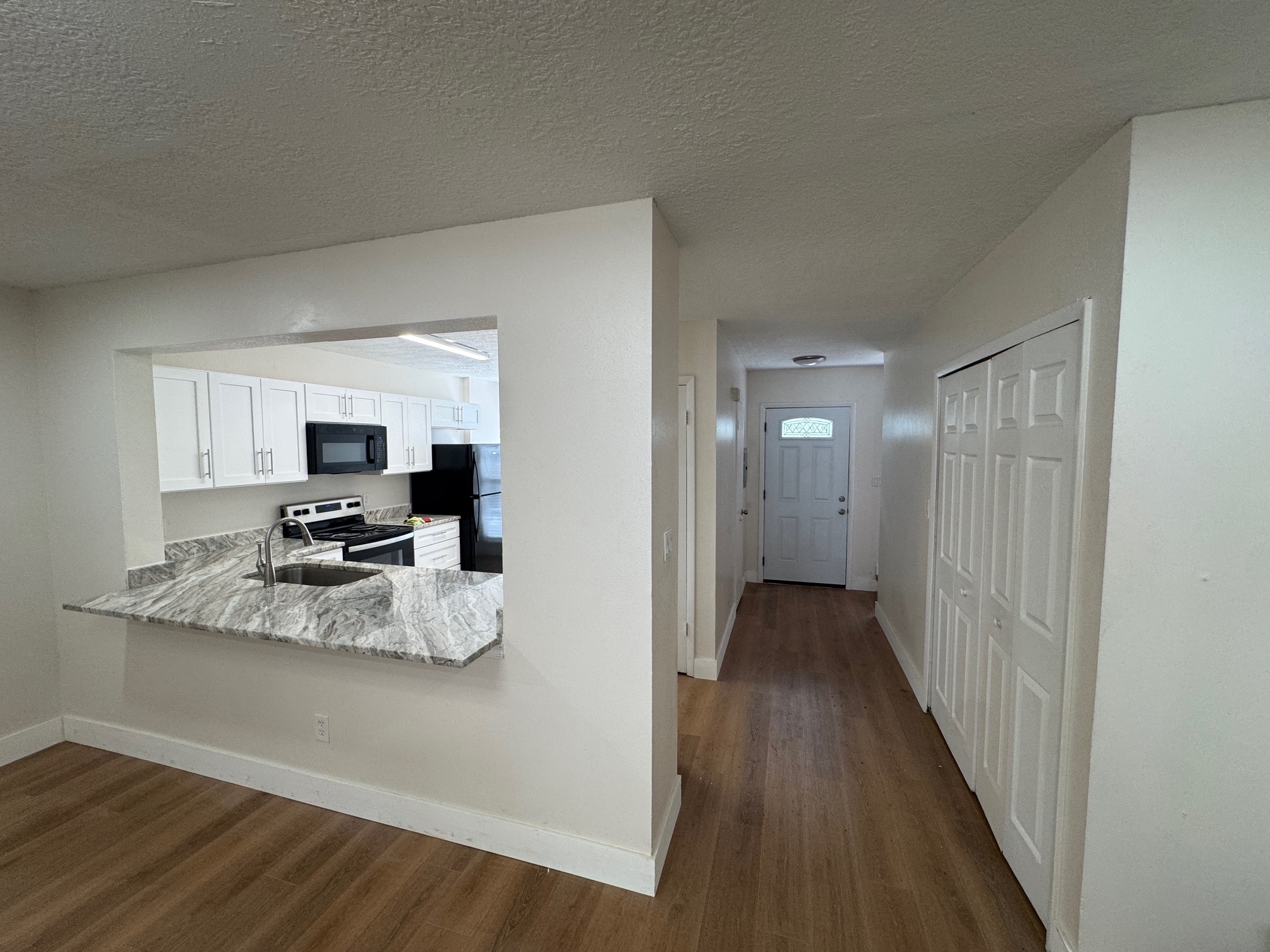 Building Photo - 11110 Essex Ridge Ct