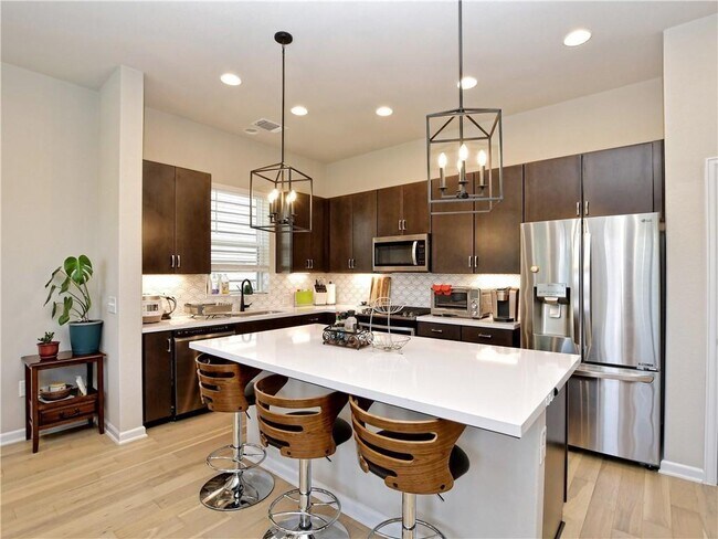 Building Photo - 13606 Cibolo Trace