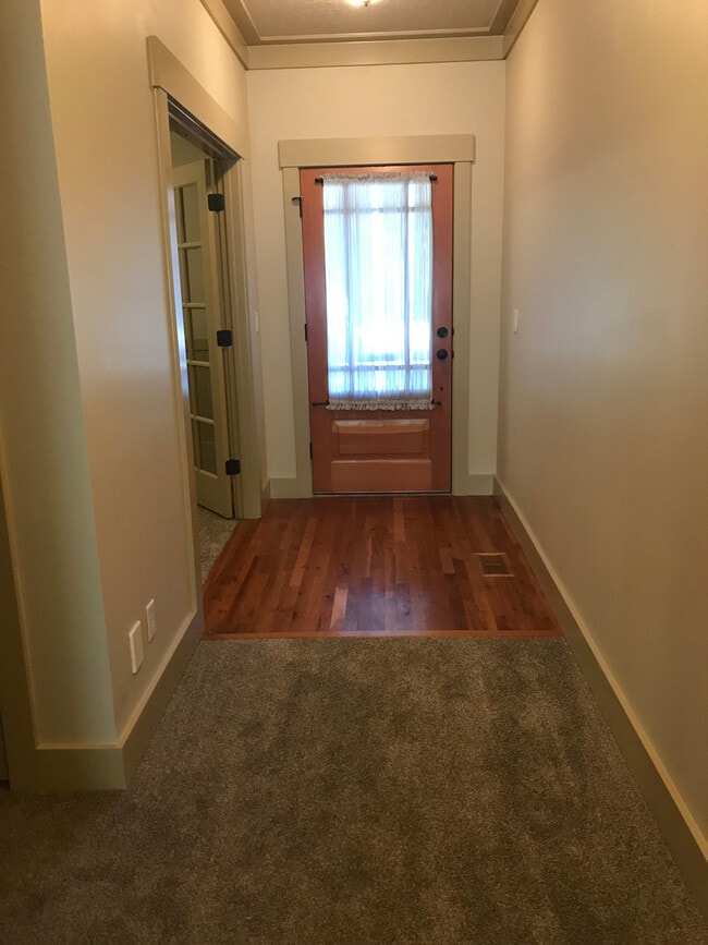 Building Photo - Beautiful home in Eagles Shadowridge subdivision