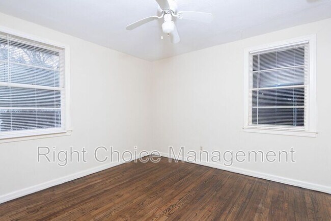 Building Photo - 2940 Blan St