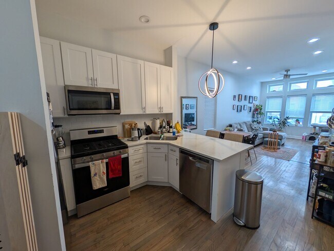 Building Photo - AM-Moffat LLC