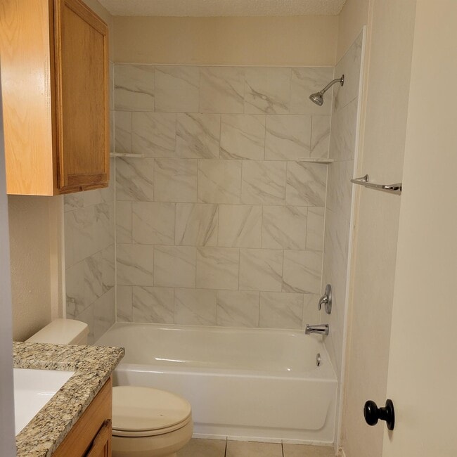 Building Photo - 5806 Silver Sage Dr