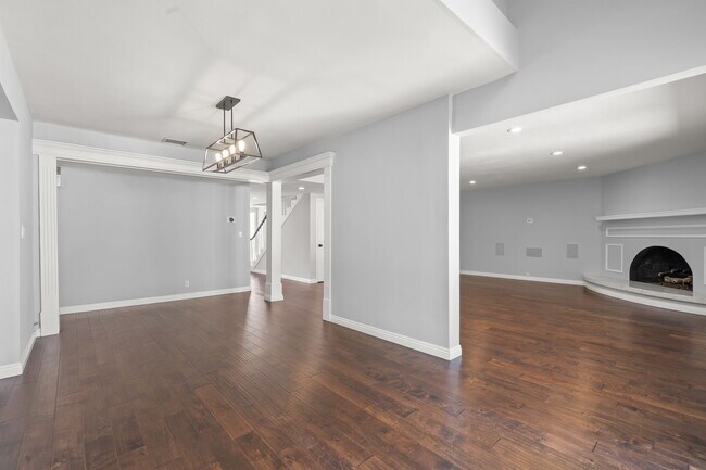 Building Photo - 15473 Lemay St