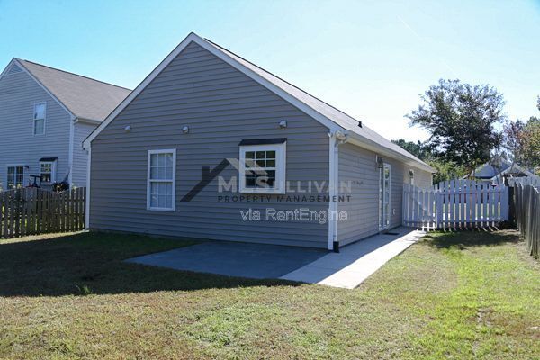 Building Photo - 608 Edenberry Dr