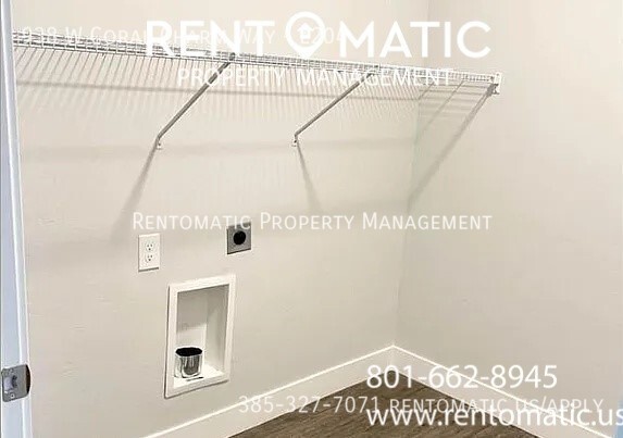 Building Photo - 938 W Coral Charm Wy