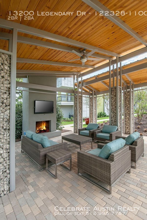 Building Photo - HighLine