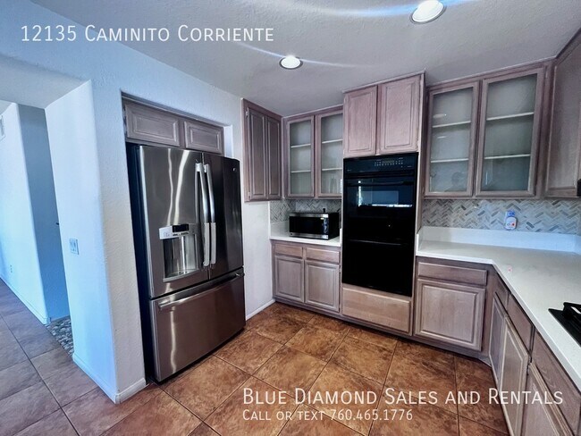 Building Photo - 12135 Caminito Corriente