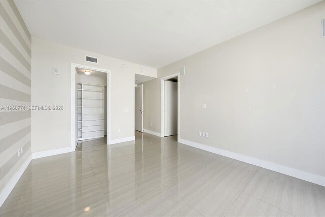 Building Photo - 3250 NE 188th St