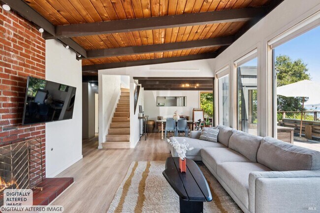 Building Photo - 4350 Paradise Dr