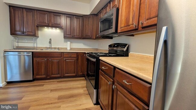 Building Photo - 33 Badger Gate Ct