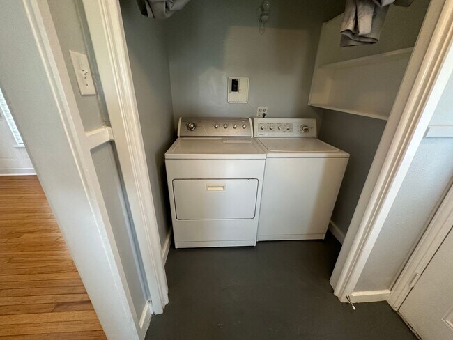 Building Photo - 425 Louisiana Ave