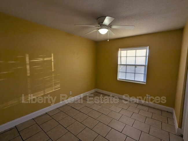 Building Photo - 599 Olive St