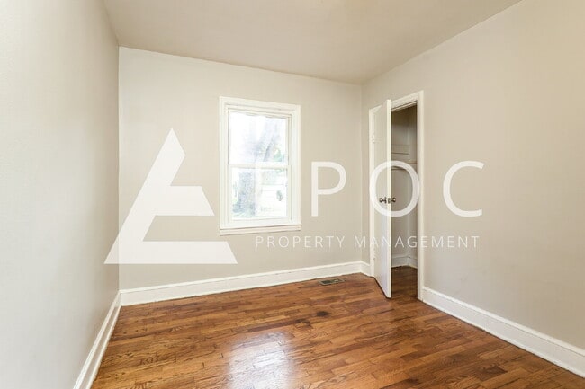 Building Photo - 3307 Amos Dr