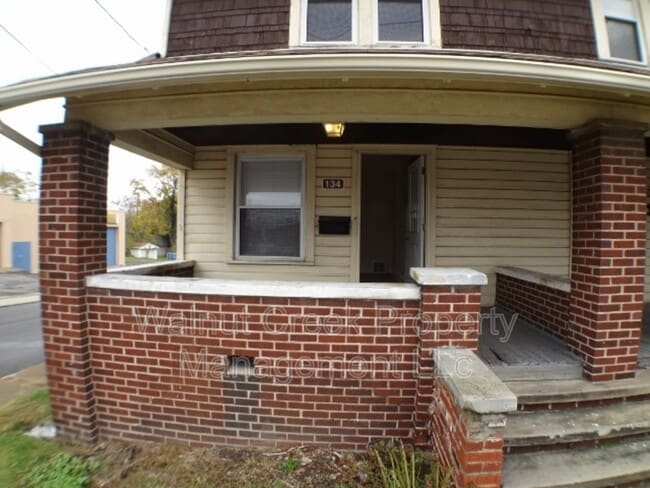 Building Photo - 136 Cleveland St