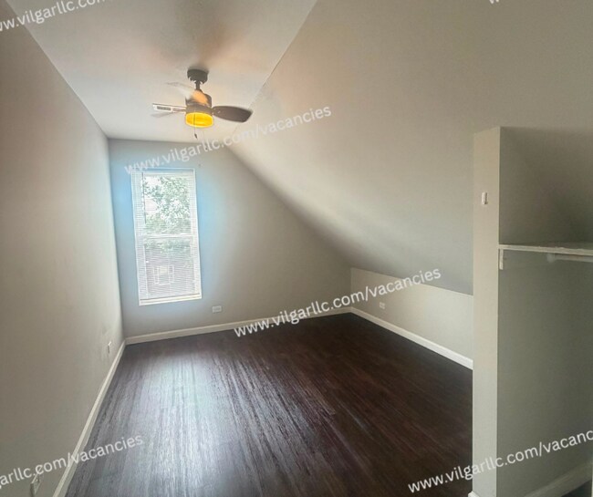 Building Photo - 4023 Deodar St