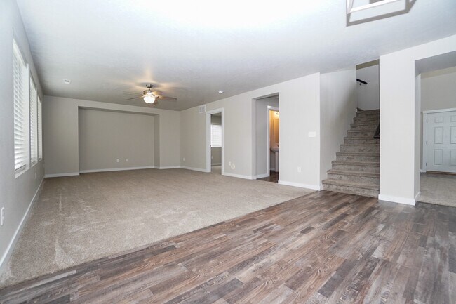 Building Photo - 13776 S Piano Ave