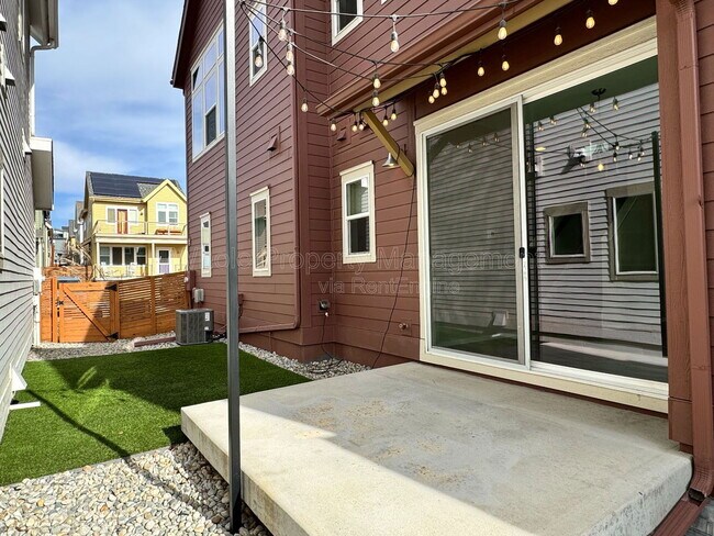 Building Photo - 1451 W 67th Ave