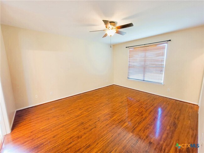 Building Photo - 610 Taurus Dr
