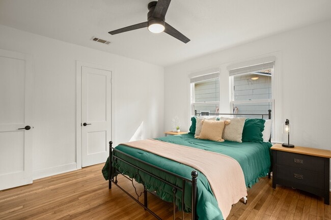 Building Photo - 1207 Romeria Dr