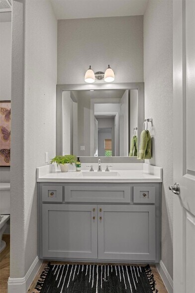 Building Photo - 201 Barefoot Park Ln