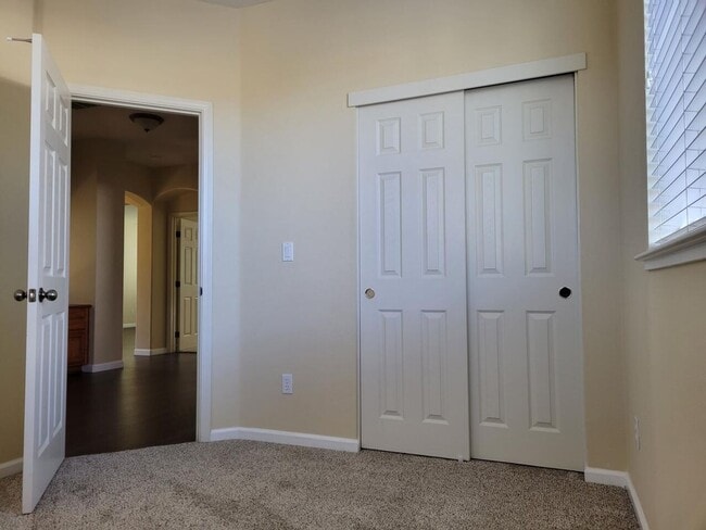 Building Photo - **CROCKER RANCH** NICE TWO STORY HOME, 4+ BEDROOM, 3 BATH, GAME-ROOM, & 2 CAR GARAGE
