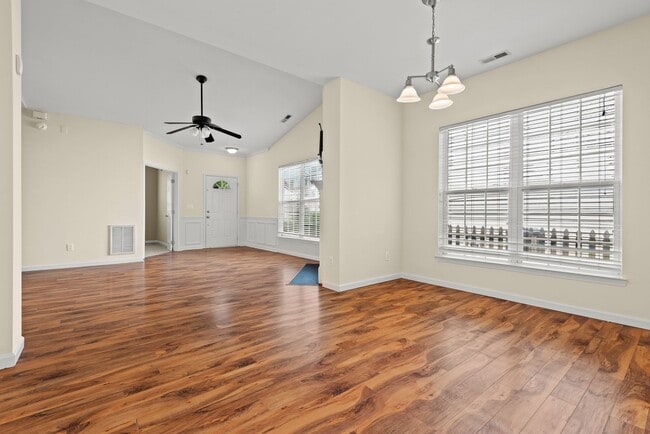 Building Photo - 2225 Gablefield Ln