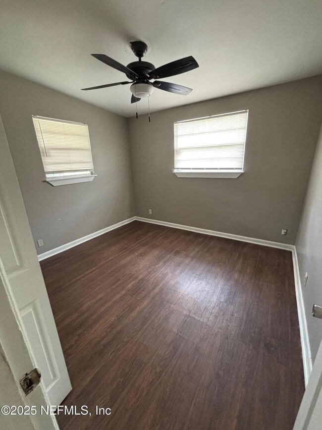 Building Photo - 2500 Congaree Dr W