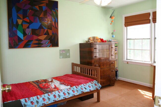 Second bedroom - 6731 W Wakefield Dr