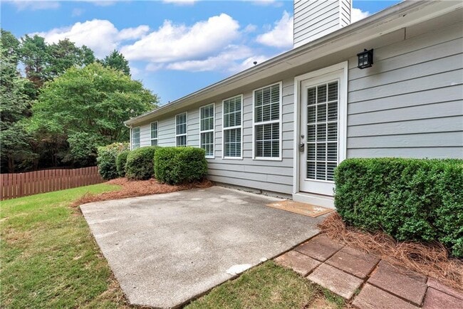 Building Photo - 1480 Ridgemill Terrace NE