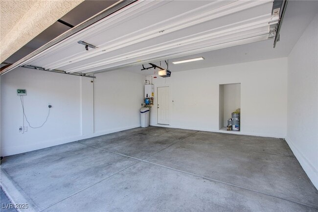 Building Photo - 305 Via Franciosa Dr