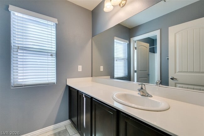 Building Photo - 5674 Cascadia Ct