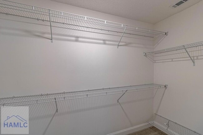 Building Photo - 74 Perlieu Ct