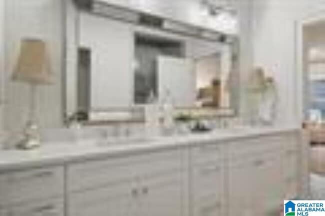 Building Photo - 3009 Vestavia Terrace Dr