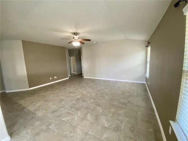 Building Photo - 120 Chickadee Cove