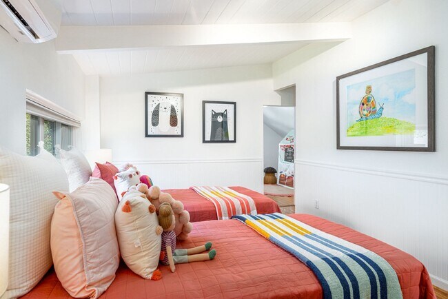 Building Photo - Wonderful Rockridge Home for Lease