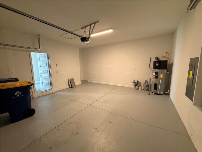 Building Photo - 9800 Little Bluestem Dr