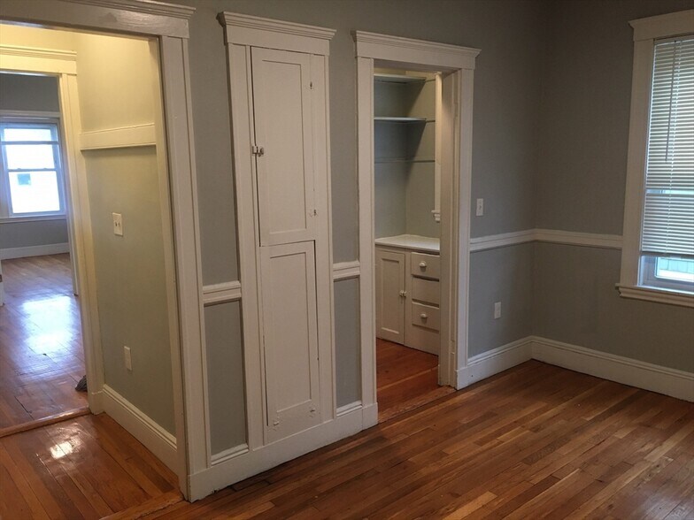 Building Photo - 7 Weld Hill St