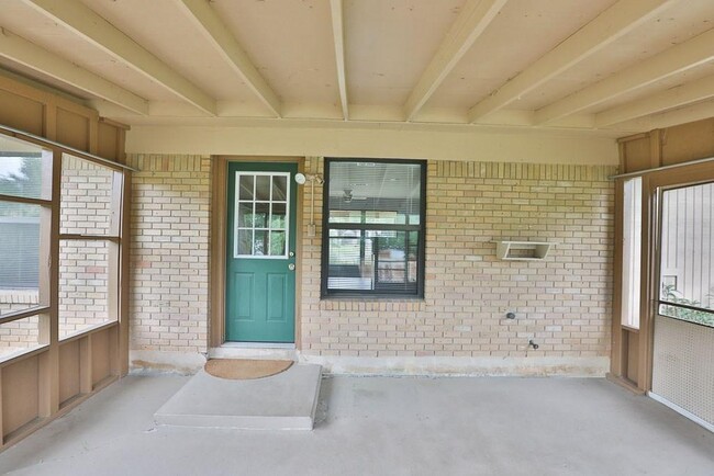 Building Photo - 4619 Raintree Blvd