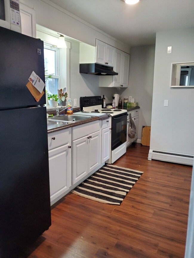 Building Photo - 36 Green St.