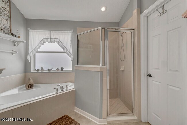 Building Photo - 13853 Malachi Ct