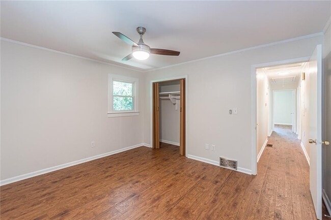 Building Photo - 3213 Bobbie Ln
