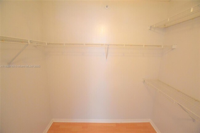 Building Photo - 160 Yacht Club Way