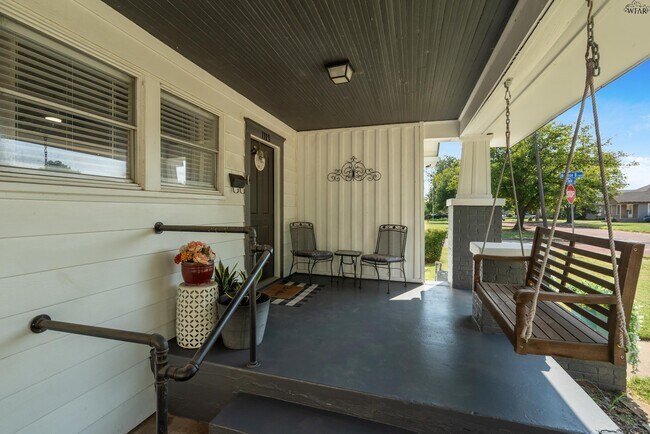 Building Photo - 1113 Taylor St