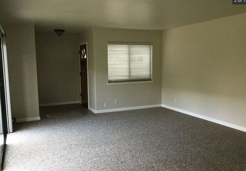 Building Photo - 146 W MacArthur St