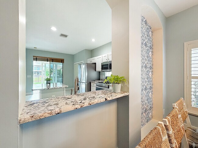 Building Photo - 1143 Canoe Point