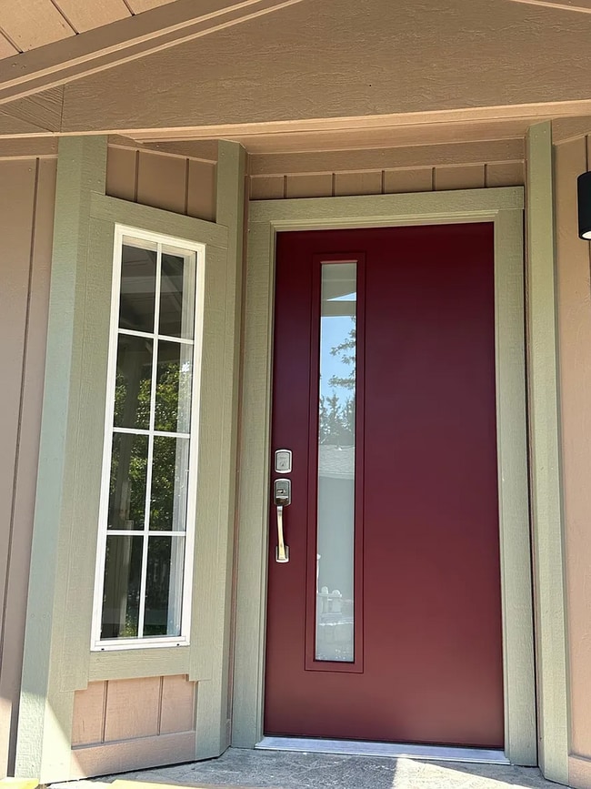 Building Photo - Modern Auburn Retreat—Fully Renovated 3BR ...