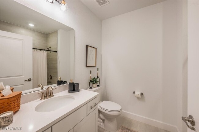 Building Photo - 16570 Ridgeview Cir