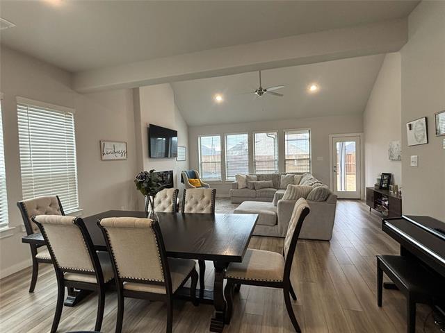 Building Photo - 2029 Dovedale Dr