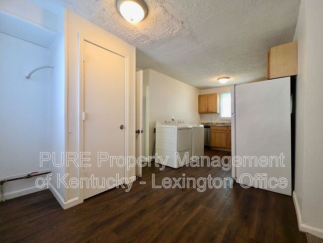 Building Photo - 207 Mt Vernon Rd